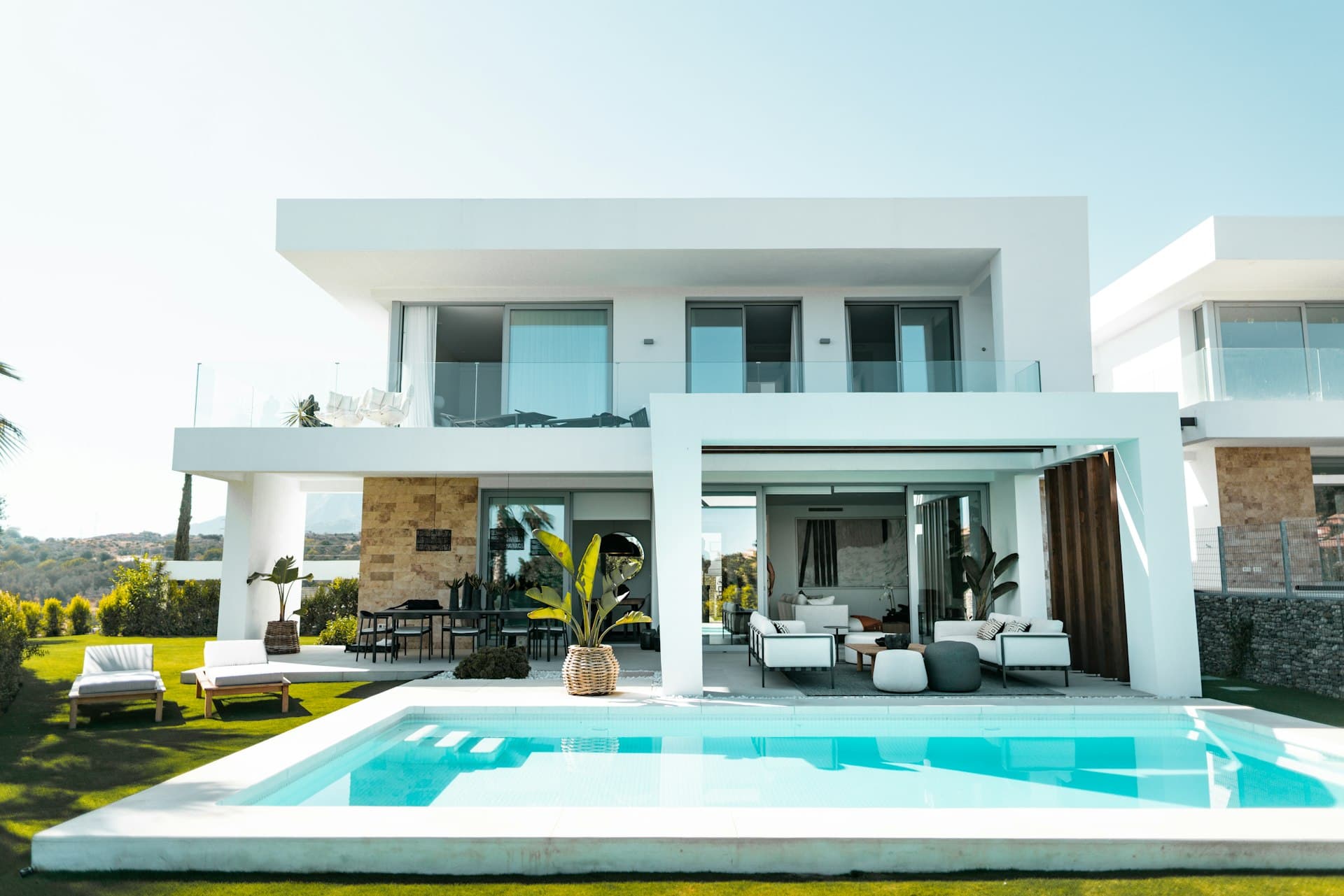 Contemporary luxury villa in the United Arab Emirates